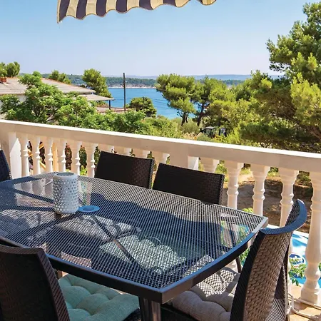 公寓 Beautiful In Barbat With Wifi Barbat na Rabu