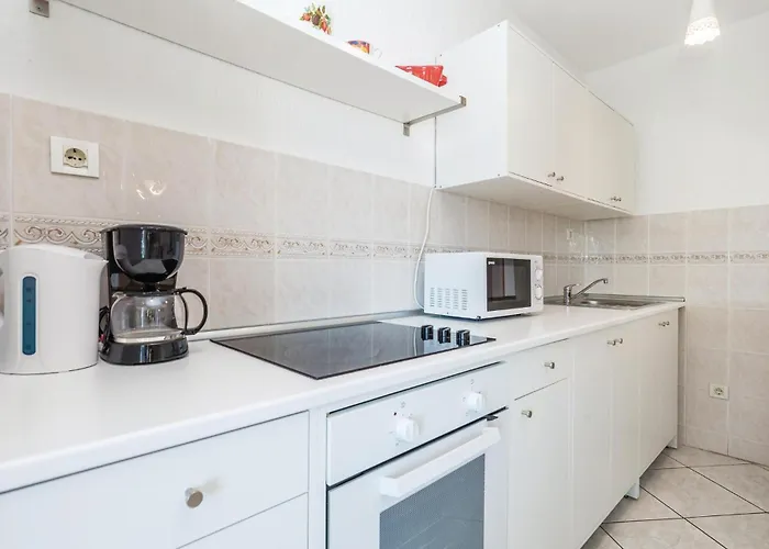 Beautiful Apartment In Barbat With Wifi Daire