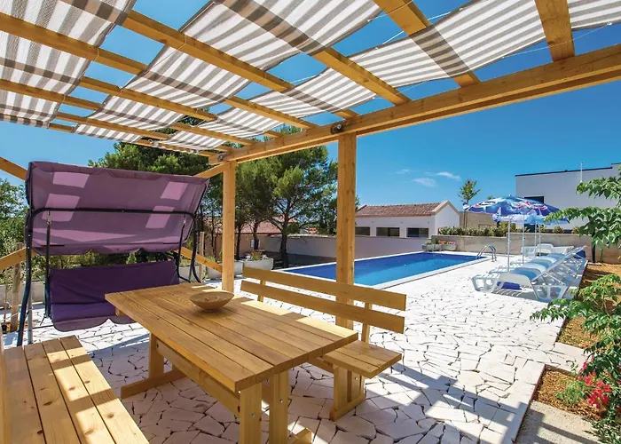 Daire Beautiful Apartment In Barbat With Wifi Barbat na Rabu